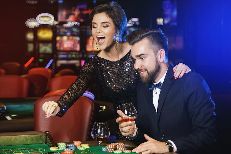 Antarmuka permainan Tarung Mesin pada aplikasi qq11bola mobile
